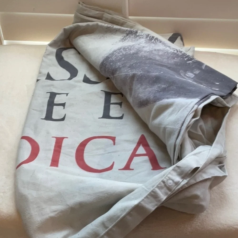 Elegant Gray and Red Duvet Cover